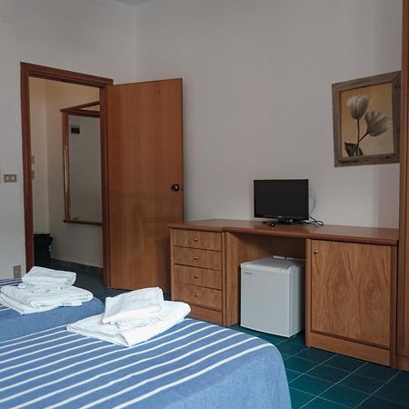 Hotel Mediterraneo Guardia Piemontese Terme Luaran gambar